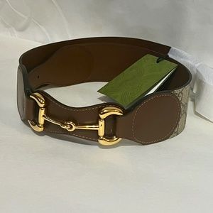 Authentic Gucci  Beige/Ebony GG Supreme Canvas Horsebit Belt